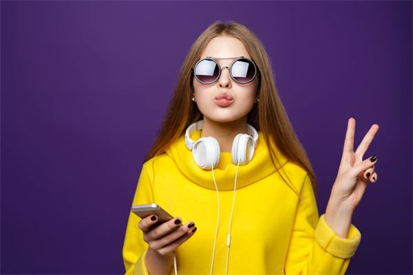 属龙的女人怎么追