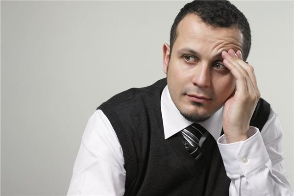 梦见男人掉头发