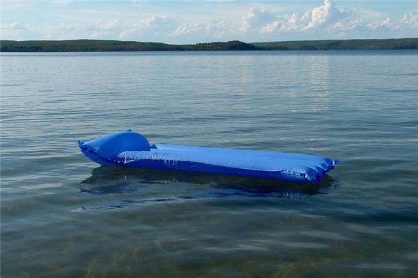 梦见落水是什么意思 梦见落水是什么意思