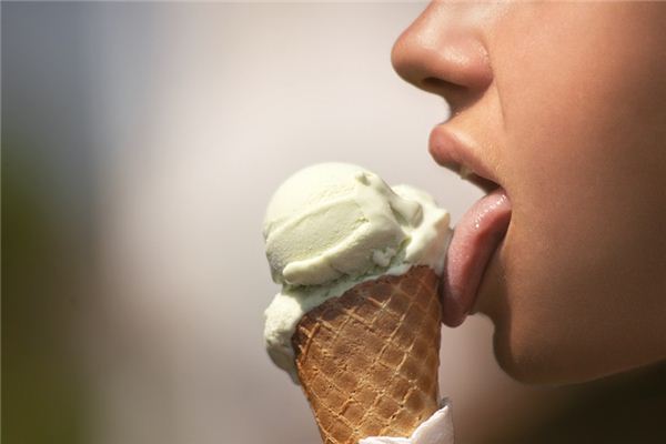 梦见舌头是什么意思 梦见舌头是什么意思