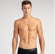 胸口有痣有什么含义