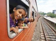 梦见坐火车 做梦梦见坐火车是什么预兆 梦见坐火车好不好